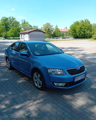 Skoda Octavia cena 37900 przebieg: 219000, rok produkcji 2014 z Piastów małe 154